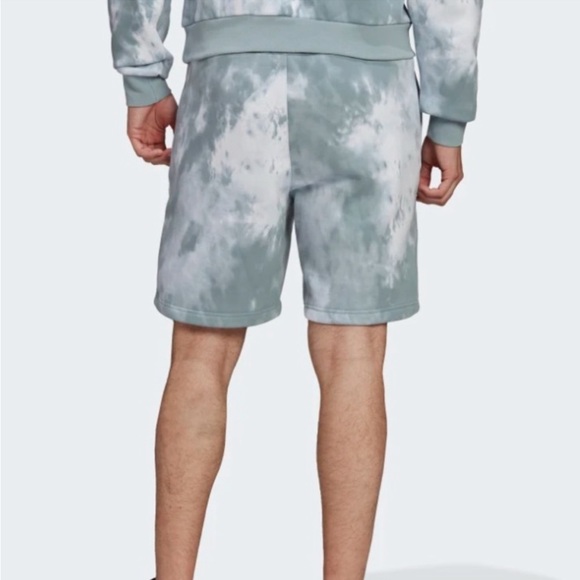 adidas adicolor essentials trefoil shorts magic grey - Picture 2 of 5